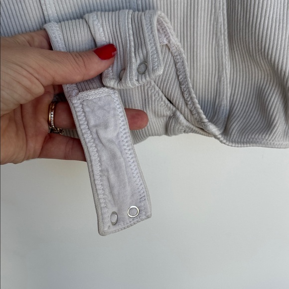 NWT Agolde Elma bodysuit spoon size medium - Picture 5 of 5